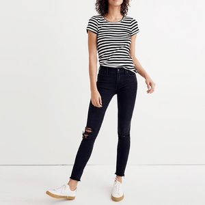 9" High-Rise Skinny in Black Sea (Size: 25)
